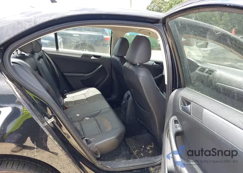 2015 Volkswagen Jetta 1.8T Se из США, поврежденный, VIN 3VWD07AJ7FM313101